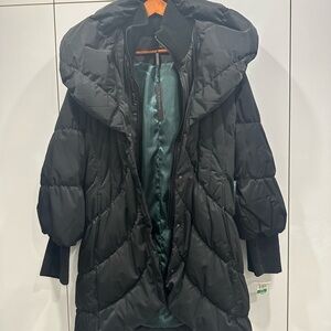 Elie Tahari Black Quilted Puffer Jacket